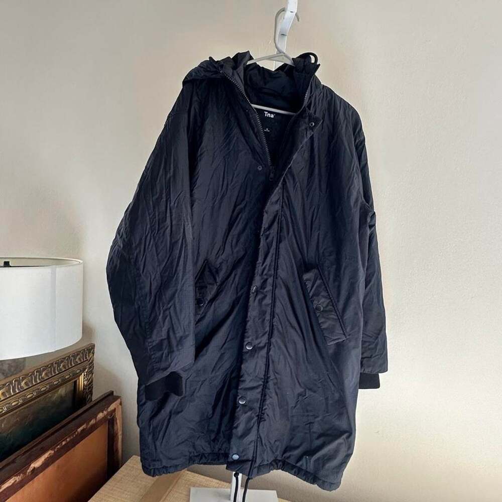 Tna down puffer coat in